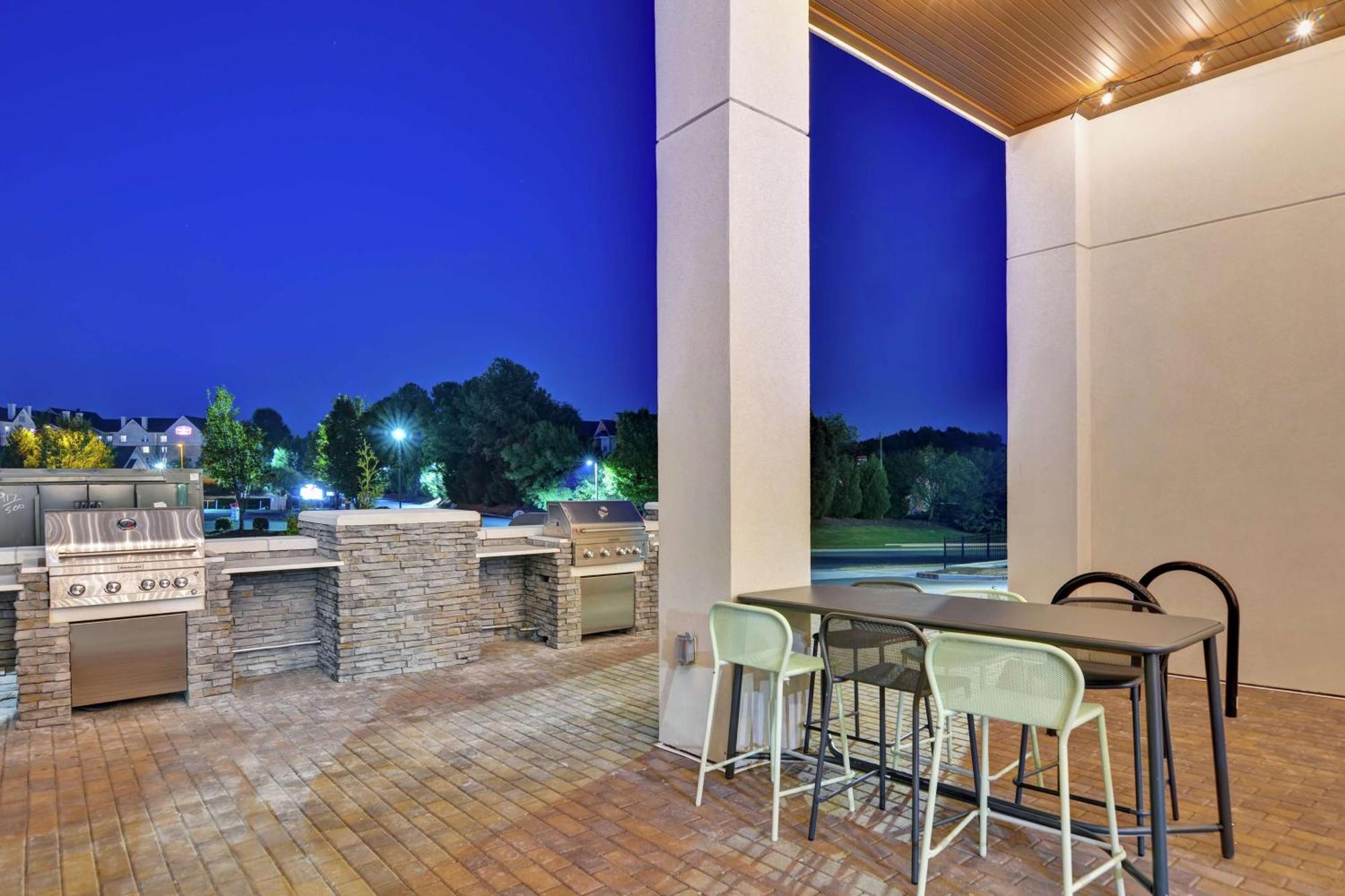 Home2 Suites By Hilton Charlotte Piper Glen מראה חיצוני תמונה